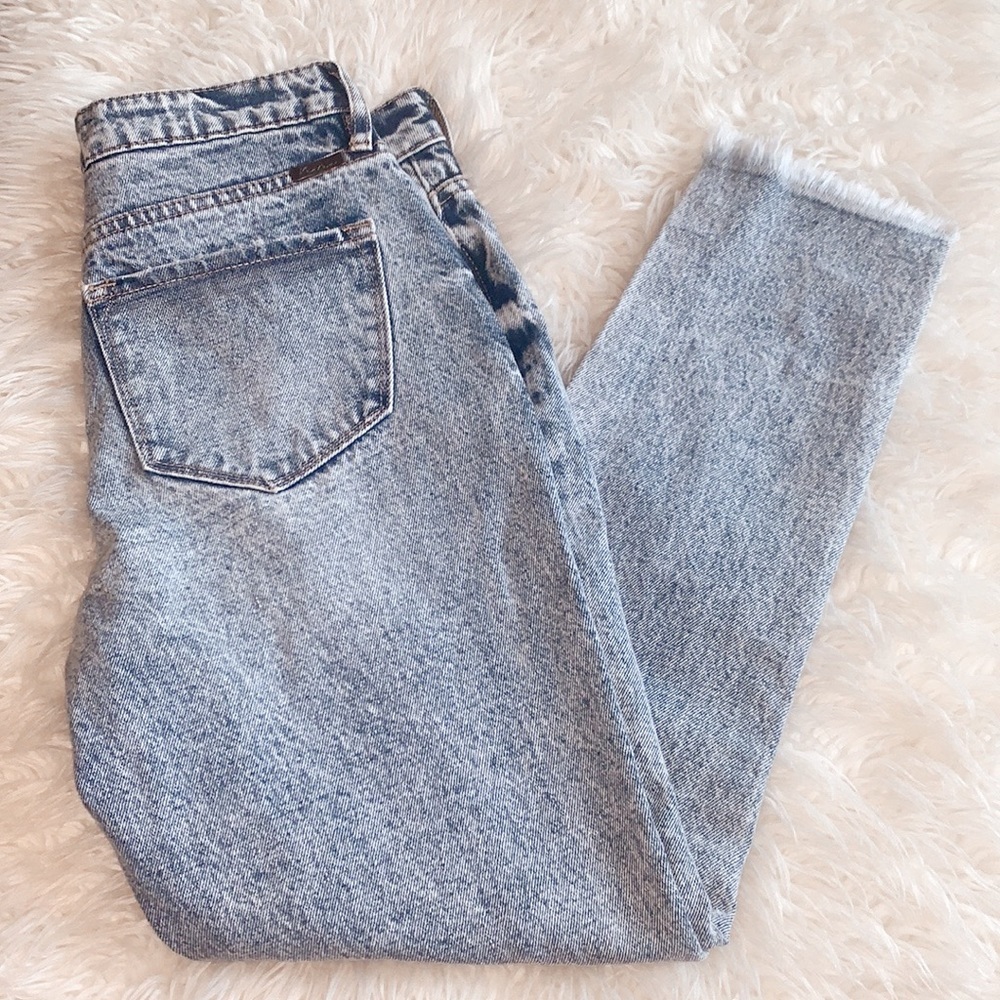 Kancan Distressed High Rise Jeans - Picture 5 of 5